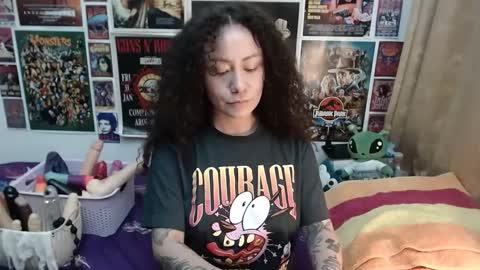 Snapshot of laura_anal_ chatting on 03/06/25, 10:47 Wen online show from 03/06/25, 10:47