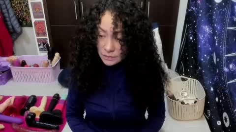 Snapshot of laura_anal_ chatting on 04/24/26, 06:43 Wen online show from 04/24/26, 06:43
