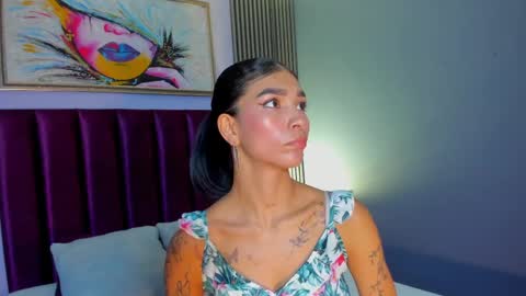 Laura online show from 04/05/26, 12:35