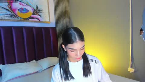 Snapshot of laura_aristizabal_19 chatting on 07/11/26, 12:08 Laura online show from 07/11/26, 12:08