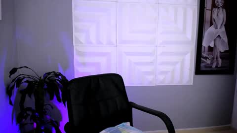 LAURA online show from 11/27/25, 05:15