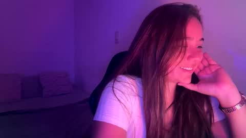 laura online show from 03/30/26, 03:18