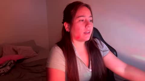 laura online show from 04/17/26, 01:30