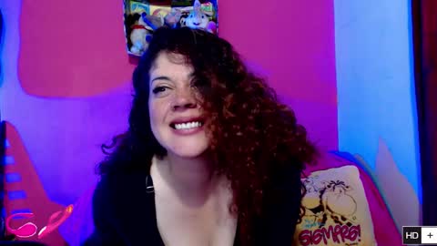 weedcam Curly Laura OF    online show from 12/17/25, 09:10