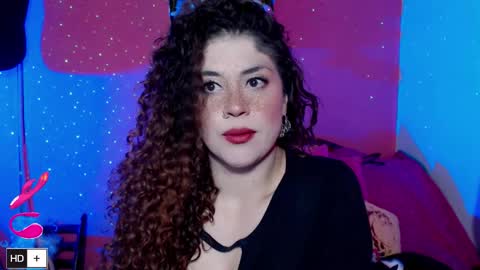 weedcam Curly Laura OF    online show from 02/27/26, 11:54