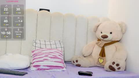 laura_homme online show from 04/28/26, 10:48