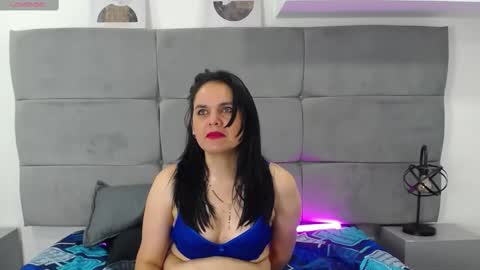 laura hotties online show from 02/22/25, 04:51
