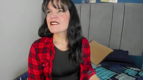 laura hotties online show from 09/27/25, 01:05