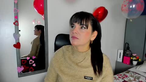 laura hotties online show from 02/17/26, 12:45