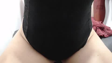  Laura  online show from 11/02/25, 03:25