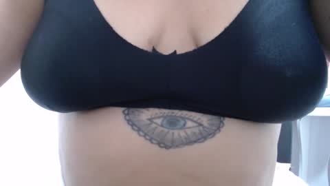  Laura  online show from 12/14/25, 03:12