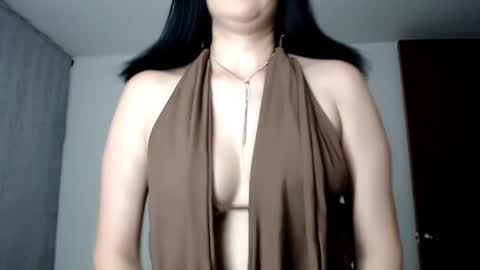Snapshot of laura_pervert_ chatting on 05/17/26, 12:41 Laura online show from 05/17/26, 12:41