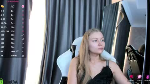 Laura online show from 04/16/26, 09:54