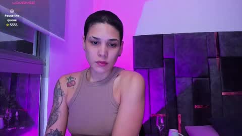 Snapshot of laura_r23 chatting on 02/04/25, 03:11 Laura Rose online show from 02/04/25, 03:11