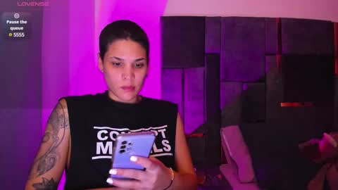 Snapshot of laura_r23 chatting on 02/11/25, 10:50 Laura Rose online show from 02/11/25, 10:50