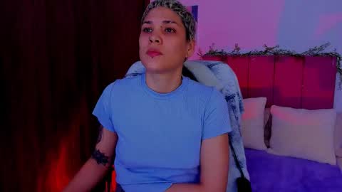 Snapshot of laura_r23 chatting on 10/20/25, 06:52 Laura Rose online show from 10/20/25, 06:52