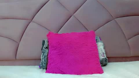 Laura online show from 12/14/24, 04:56