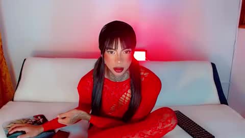 Laura online show from 02/21/25, 02:17