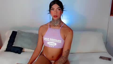 Laura online show from 02/25/25, 09:24