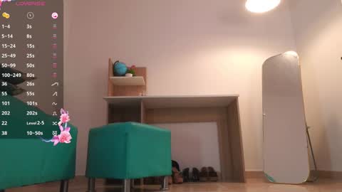 Snapshot of laura_zans_ chatting on 03/05/25, 03:18 Laura Zans I am sensual goddes and i was born for loveworshipping and enjoyment. online show from 03/05/25, 03:18