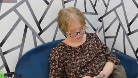 Snapshot of lauraaa_smith chatting on 02/13/26, 02:07 Laura online show from 02/13/26, 02:07