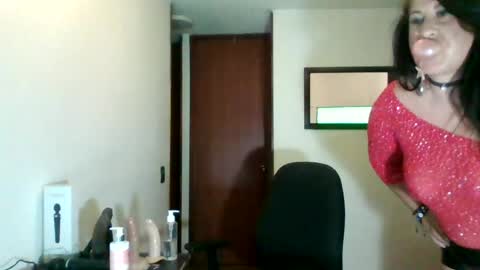 Snapshot of laurabella50 chatting on 06/13/26, 12:52 laurabella online show from 06/13/26, 12:52
