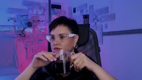 lauradavidsons online show from 11/09/25, 05:00