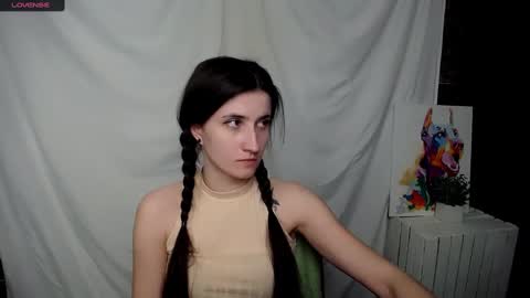 Snapshot of lauradre_ chatting on 02/28/25, 12:52 Laura online show from 02/28/25, 12:52