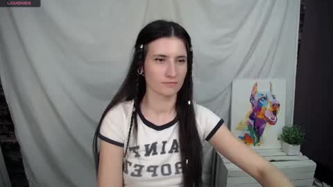 Snapshot of lauradre_ chatting on 03/09/25, 12:42 Laura online show from 03/09/25, 12:42