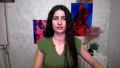 Snapshot of lauradre_ chatting on 10/03/25, 08:55 Laura online show from 10/03/25, 08:55