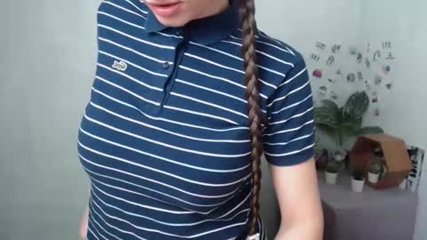 Laura online show from 03/01/26, 09:00