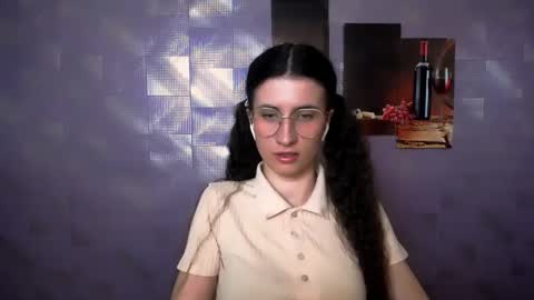 Laura online show from 03/28/26, 01:33