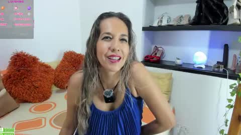 Laura online show from 04/18/26, 04:05
