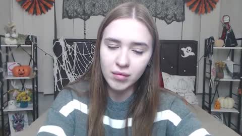 LauraHlot online show from 11/03/25, 06:31