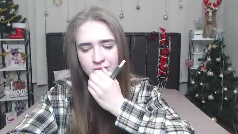 LauraHlot online show from 01/10/26, 06:53