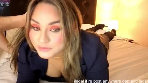 Snapshot of lauralei_01 chatting on 09/14/25, 03:05 Laura and Phillipe SEE YOU AGAIN ON JANUARY 12 2025 HAPPY NEW YEAR online show from 09/14/25, 03:05