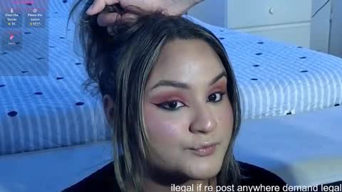 Snapshot of lauralei_01 chatting on 09/19/25, 04:29 Laura and Phillipe SEE YOU AGAIN ON JANUARY 12 2025 HAPPY NEW YEAR online show from 09/19/25, 04:29