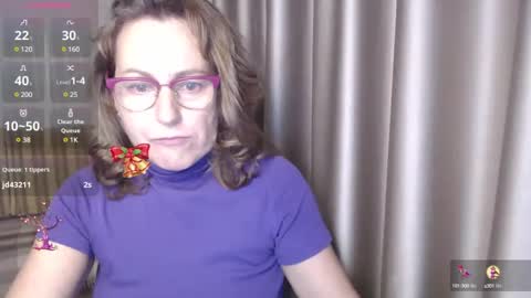 Snapshot of lauraoven1 chatting on 12/11/24, 03:58 Lauraoven1 online show from 12/11/24, 03:58
