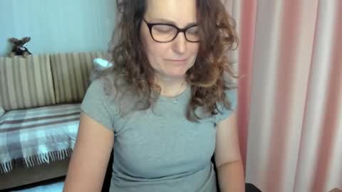 Lauraoven1 online show from 03/14/26, 08:42