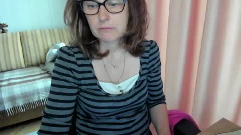 Snapshot of lauraoven1 chatting on 05/03/26, 09:59 Lauraoven1 online show from 05/03/26, 09:59