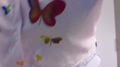 Laura online show from 11/26/25, 09:27