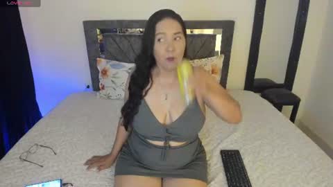 Snapshot of laurasofia01 chatting on 07/09/26, 12:15 laurasofia01 online show from 07/09/26, 12:15