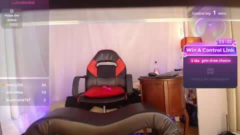 Laura Sofia online show from 05/11/26, 03:51