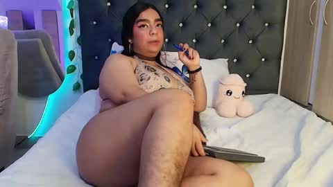 laura online show from 03/08/26, 02:04