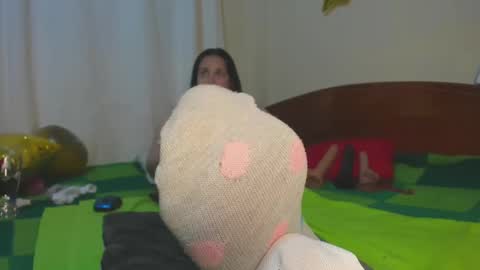 Snapshot of laureen777 chatting on 01/25/25, 02:58 laureen777 online show from 01/25/25, 02:58