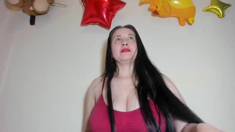 Snapshot of laureen777 chatting on 03/02/25, 02:41 laureen777 online show from 03/02/25, 02:41