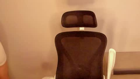 Laureent online show from 03/03/26, 07:58