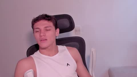 Laureent online show from 03/16/26, 07:40