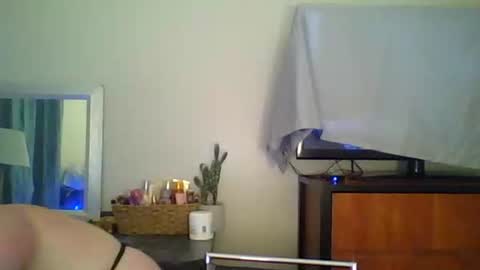 Snapshot of lauren3487 chatting on 09/23/25, 09:23 Lauren online show from 09/23/25, 09:23