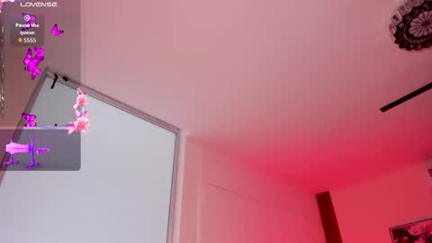 Lauren online show from 03/18/26, 06:11